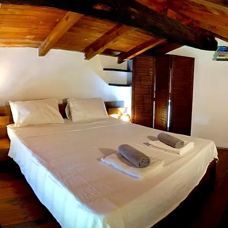 Casa Volpe Tatil Evi Licciana Nardi